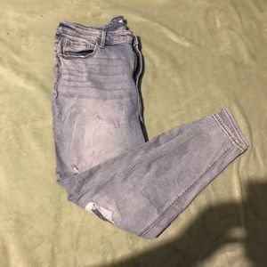 Woman’s skinny jeans